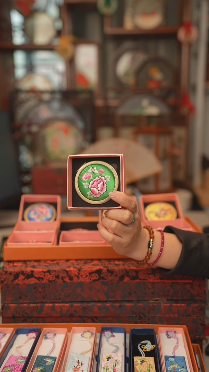 扇子镜子 绣花双面非遗