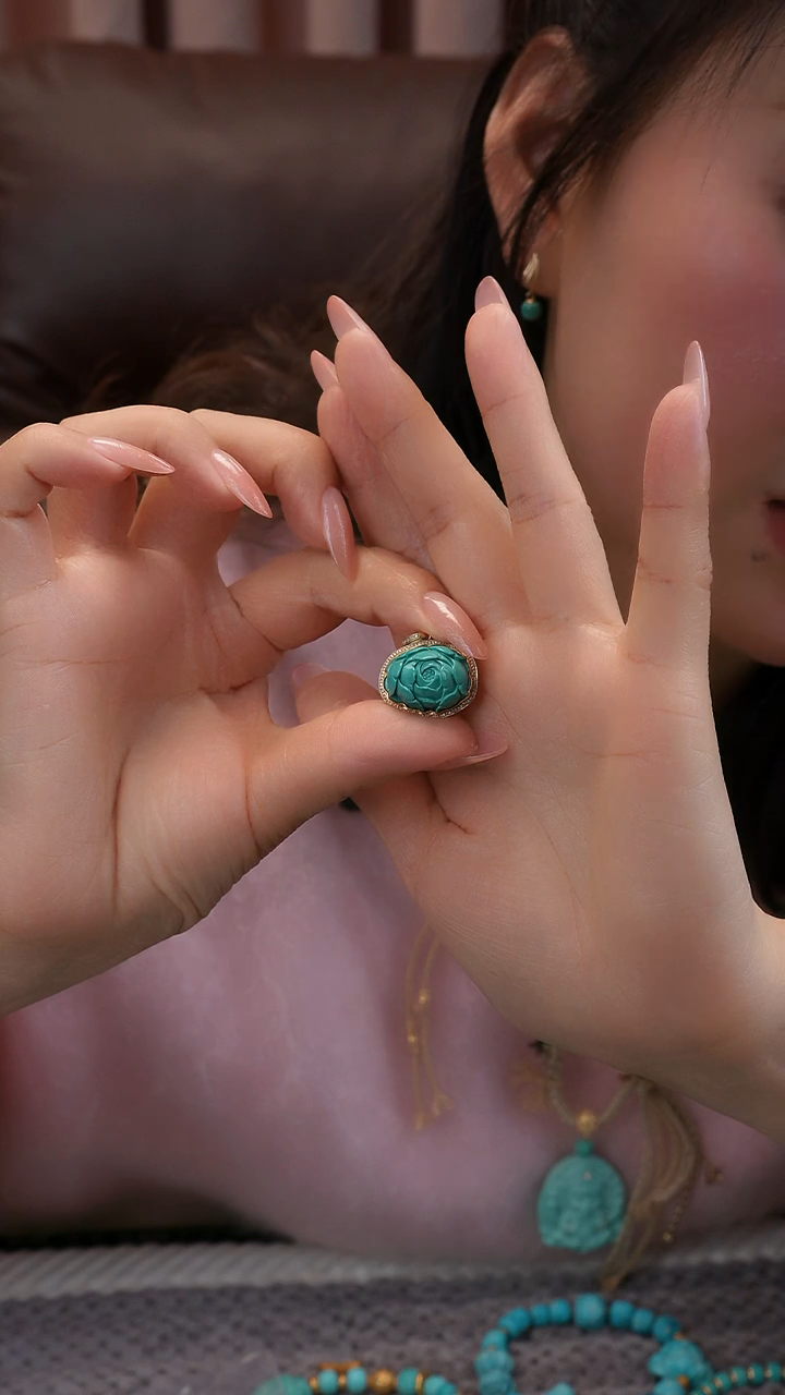 18K金镶嵌绿松石吊坠(不含链)1111