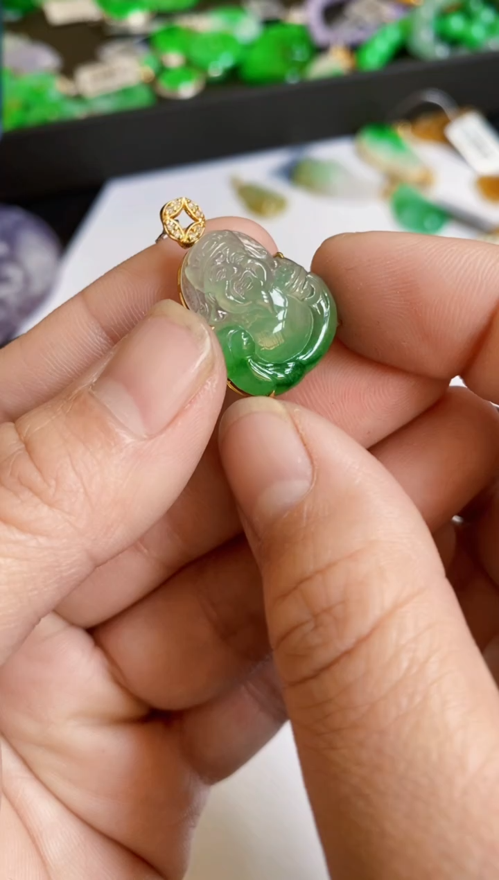 【闪购商品】翡翠颈饰18K金镶嵌财神