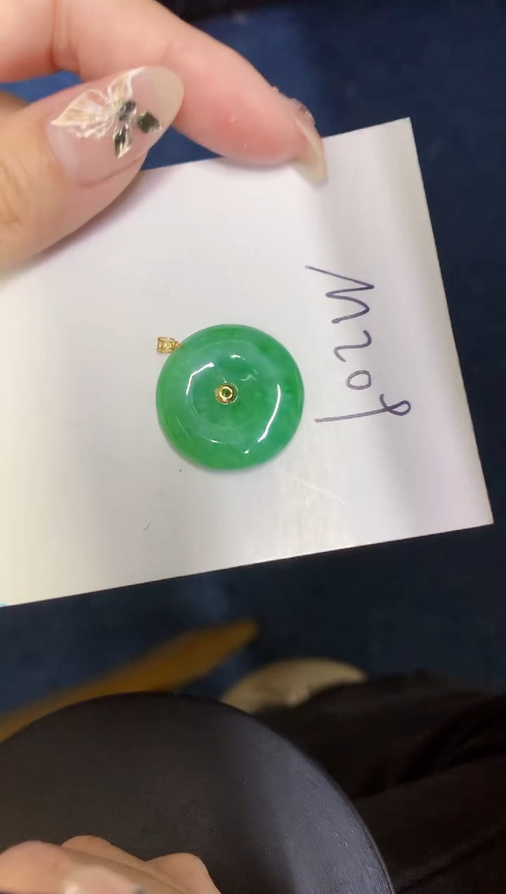 【闪购商品】翡翠颈饰18K金镶嵌0000000000