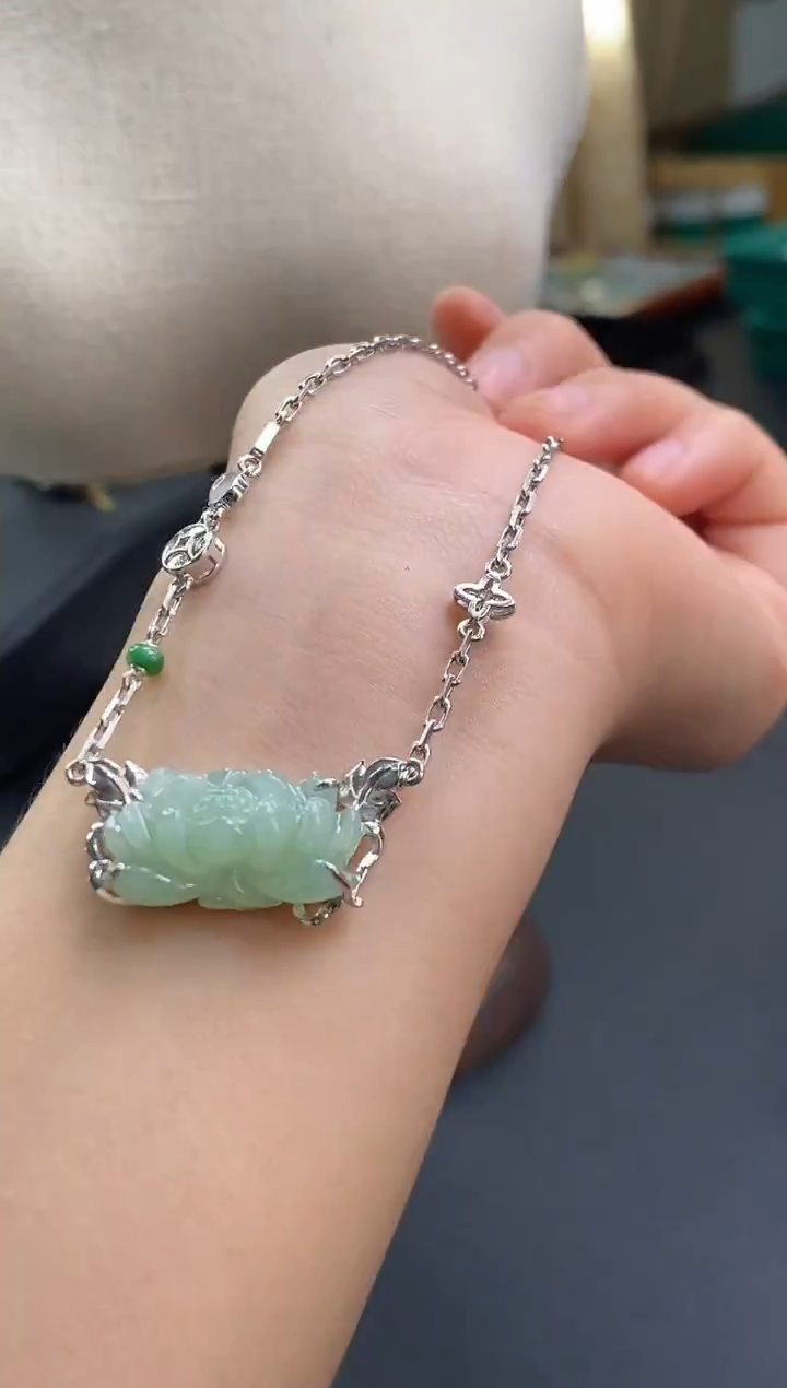 颈饰银S925镶嵌翡翠19321