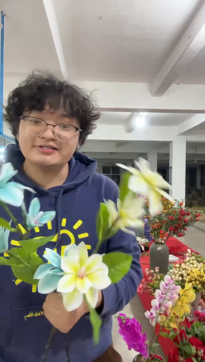 【闪购商品】仿真绿植玉兰花2束