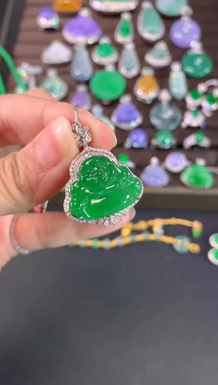 【闪购商品】翡翠吊坠(不含链)18K金镶嵌A691|15800