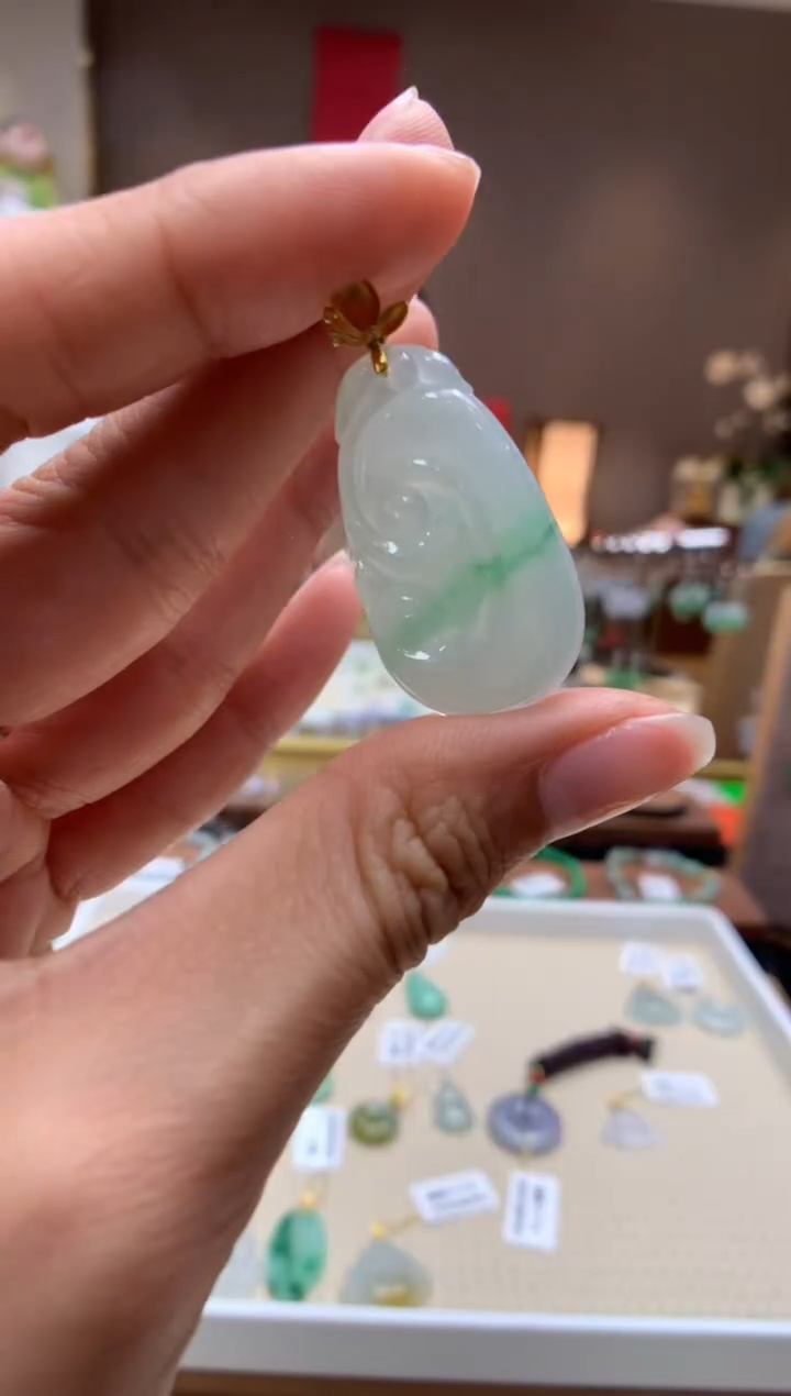 【闪购商品】翡翠颈饰18K金镶嵌如意