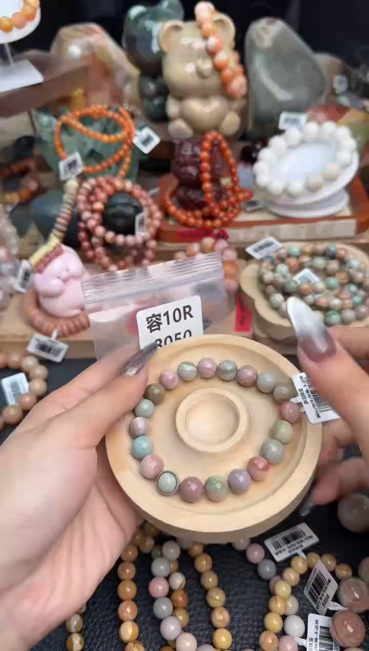 【闪购商品】石英质玉手链未镶嵌10R8050