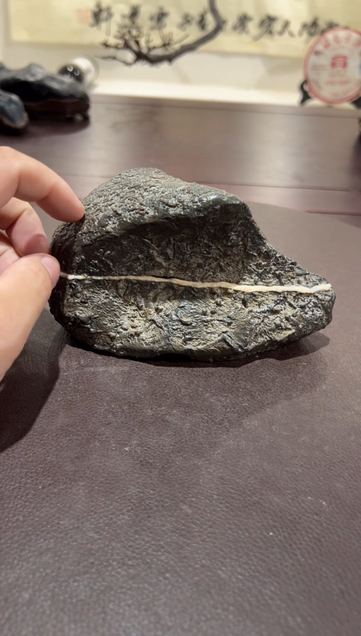 岳*意境典雅砚台烟缸摆件