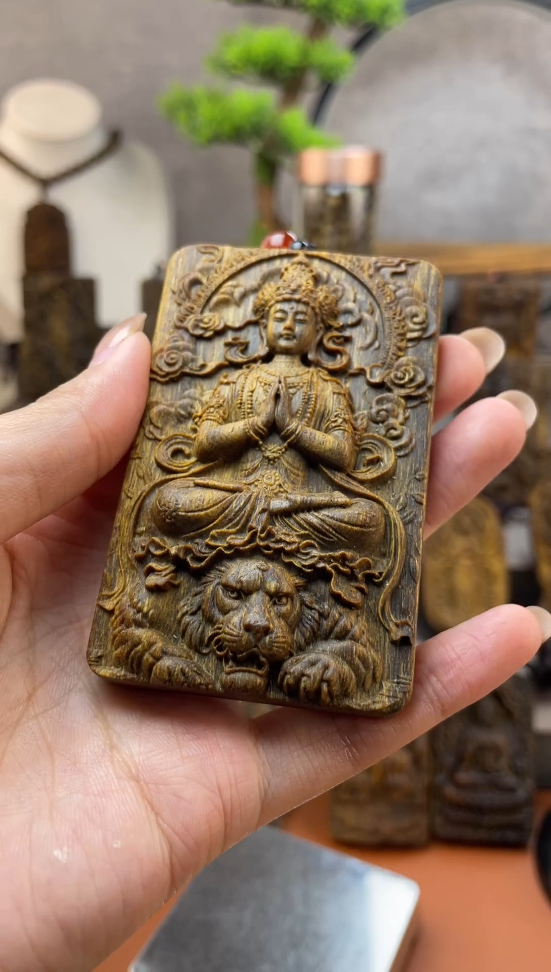 木木雕款任*行芽庄 伏虎观音8cm送养香瓶 