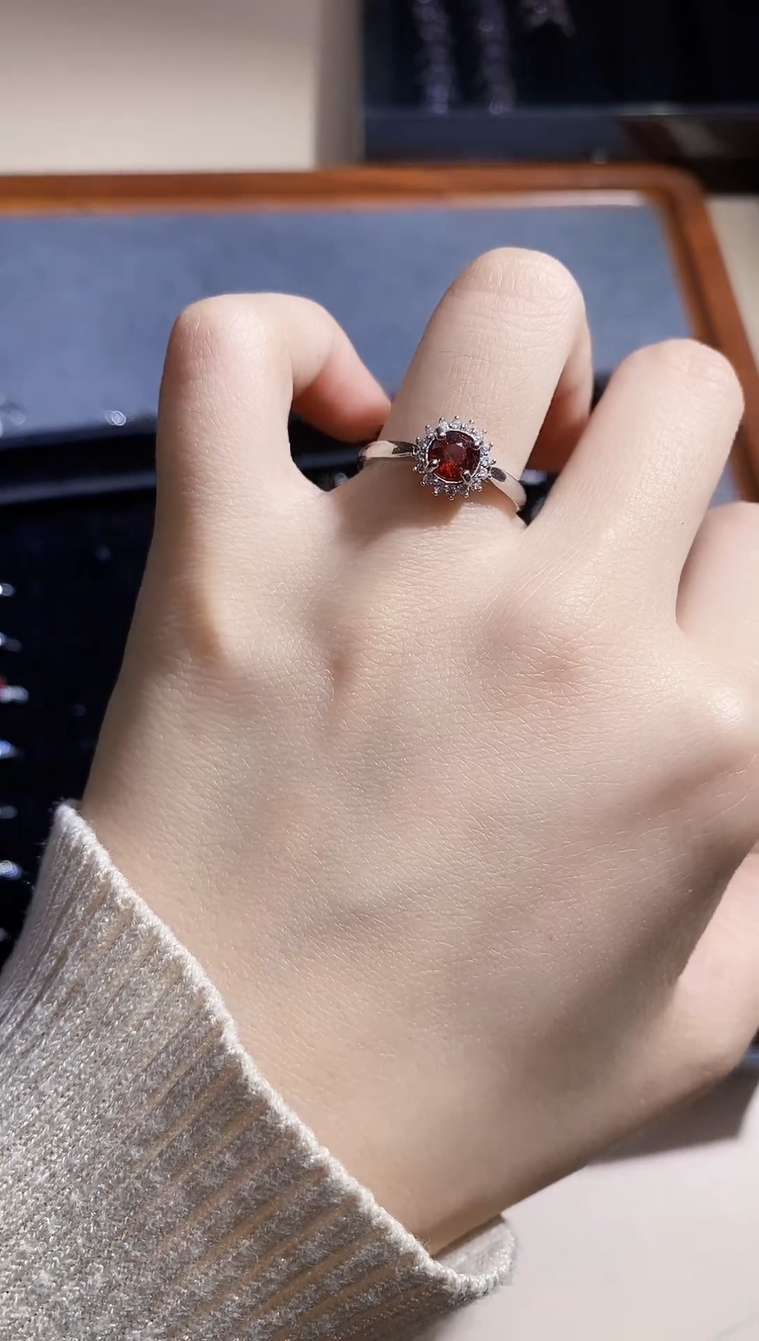 【闪购商品】石榴石戒指合金多样性 发其一  【2】
