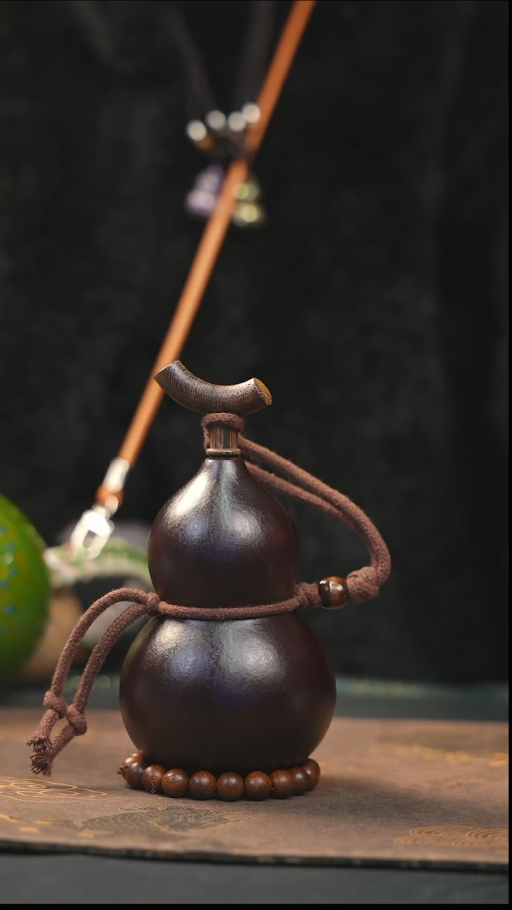 【闪购商品】XK162大漆酒葫芦不包手串及旋转底座