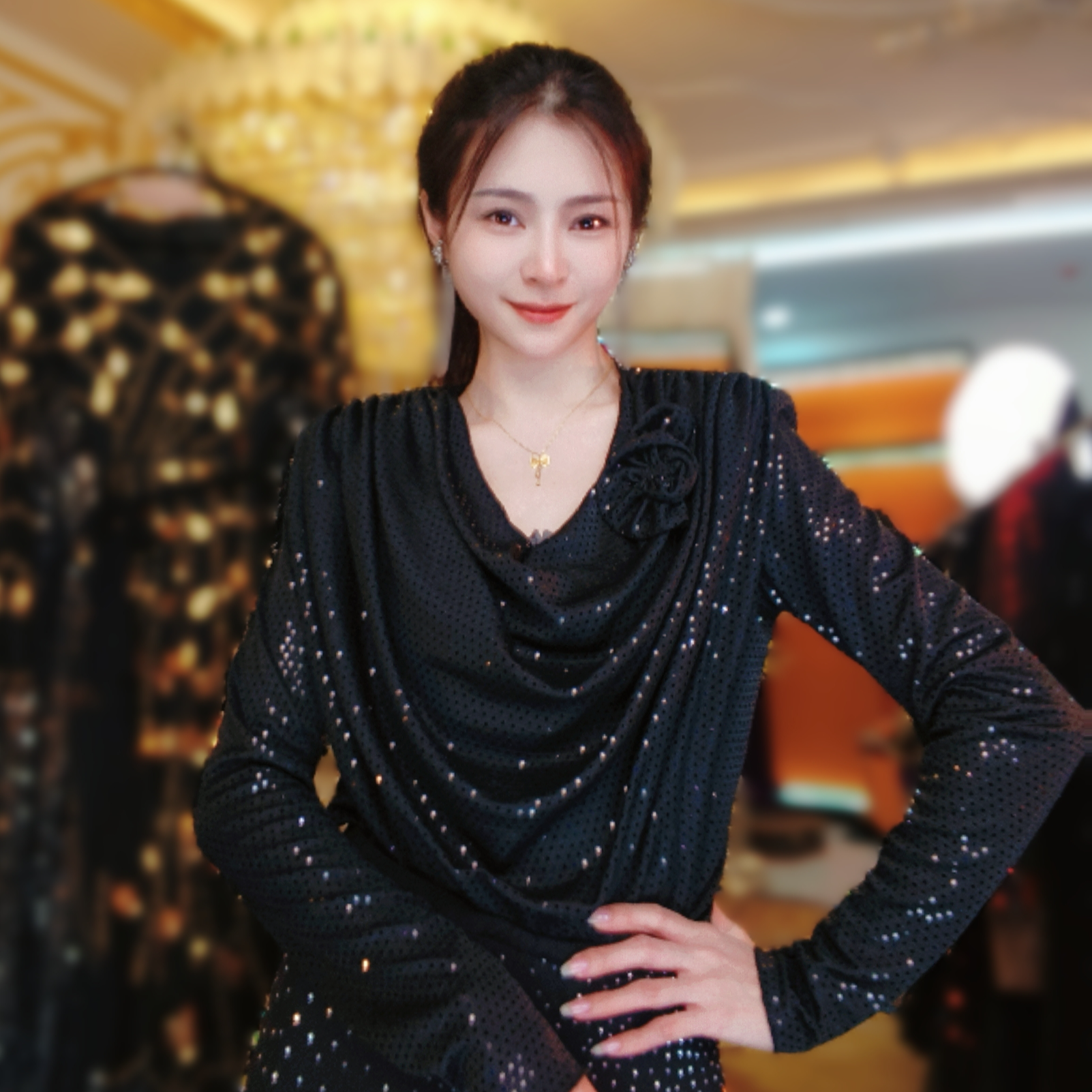 黑色荡领花朵打底衫长袖复古亮片气质百搭日常女士上衣