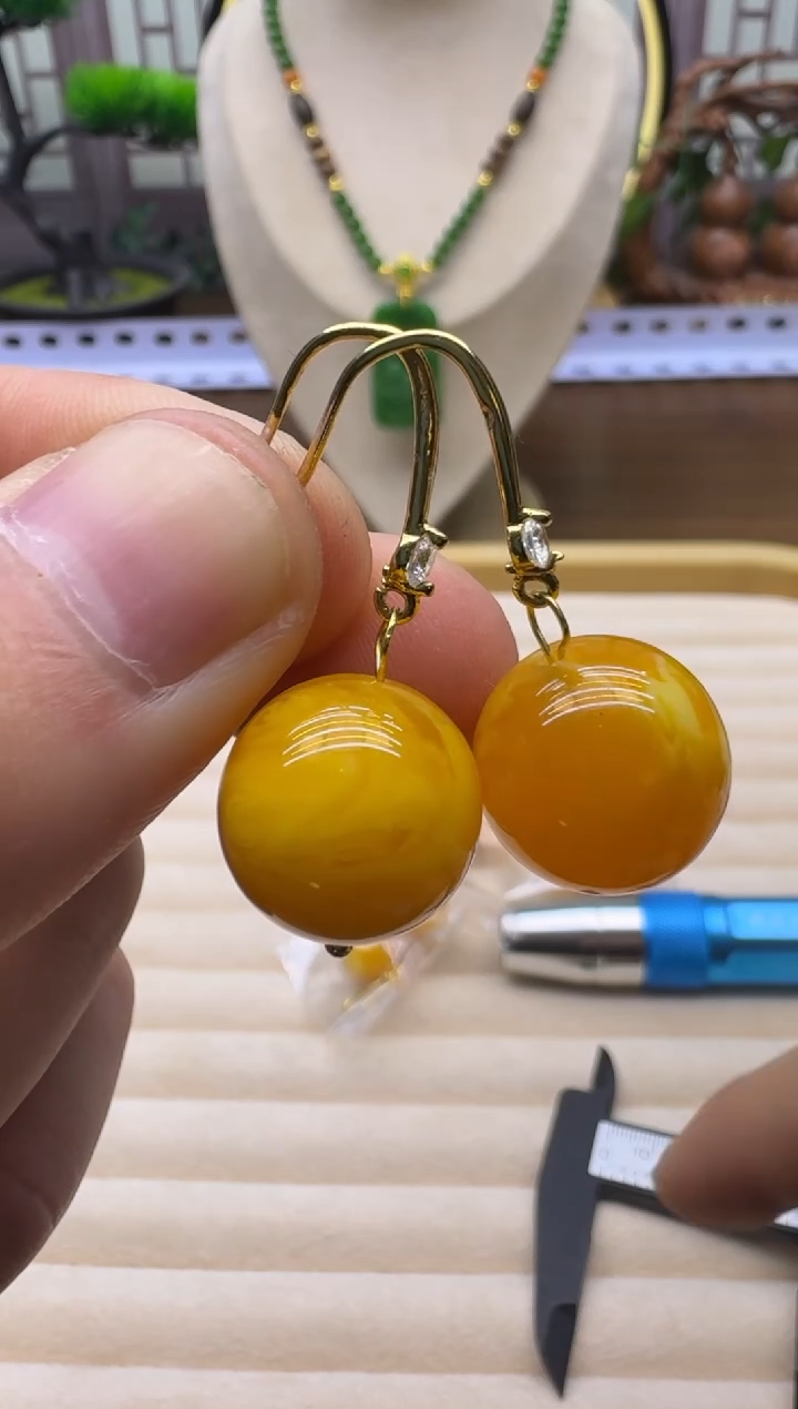 蜜蜡14K金镶嵌耳饰E53     