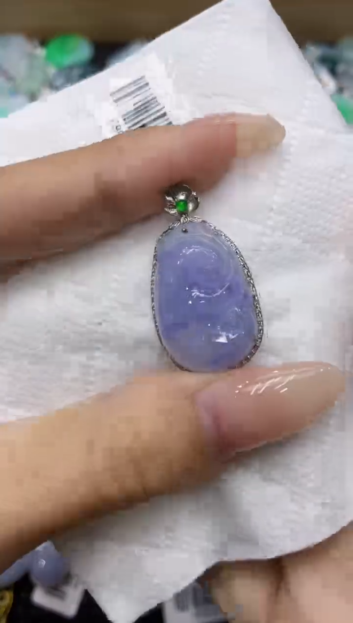 翡翠18K金镶嵌颈饰111111111111