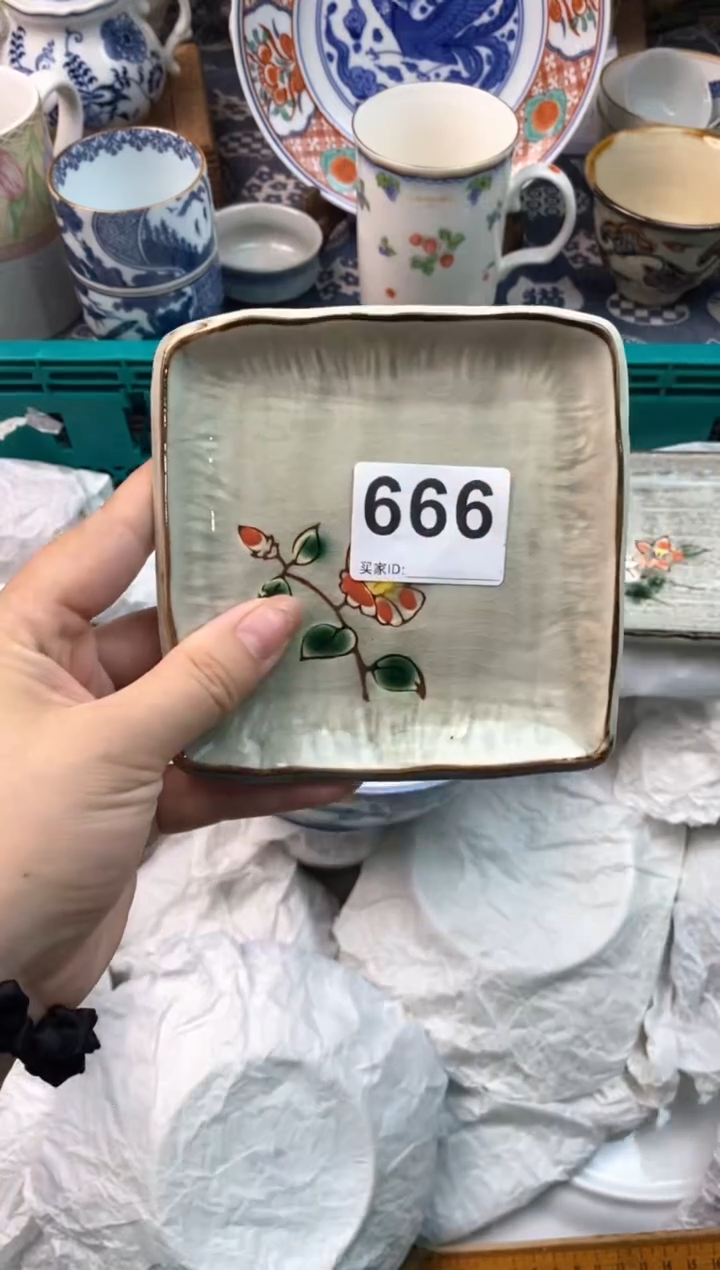 瓷片蜡**妮[○･｀Д´･ ○][○･｀Д´･ ○]