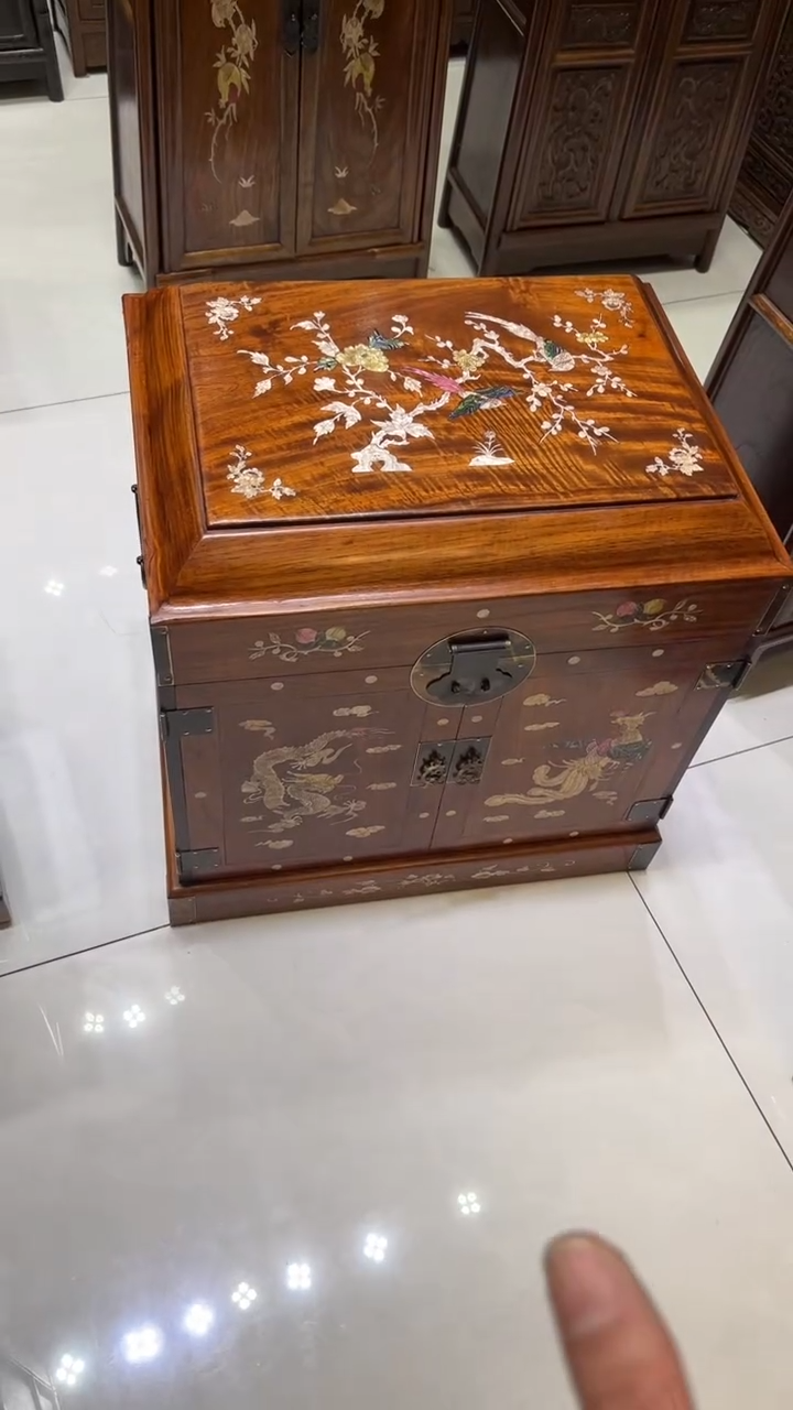 【闪购商品】木喜鹊登梅螺钿大官箱