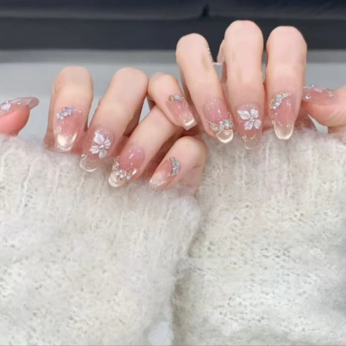 【花瓣月影】纯手工穿戴甲腮红花朵碎钻显白高级穿戴式气质款美甲