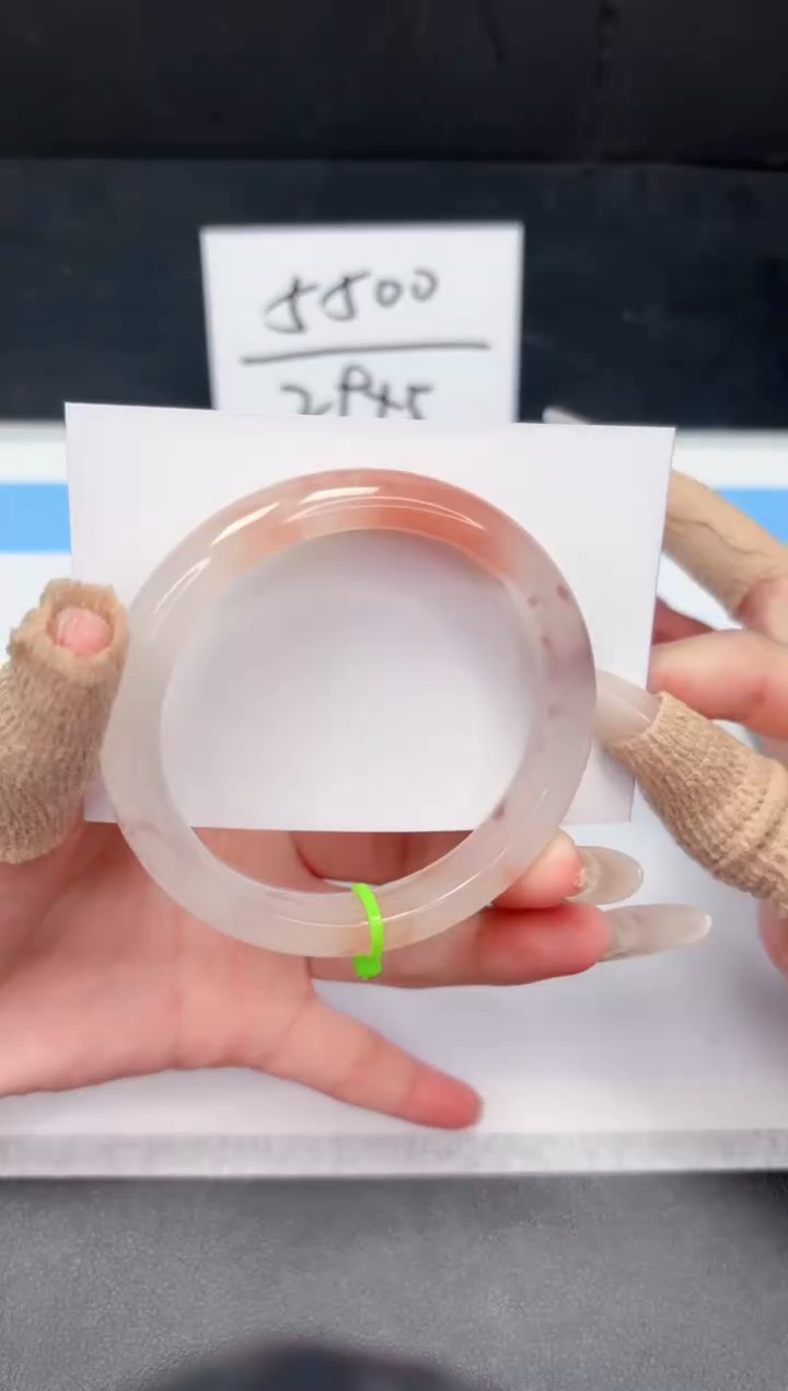 【闪购商品】石英质玉手镯未镶嵌50-57.8