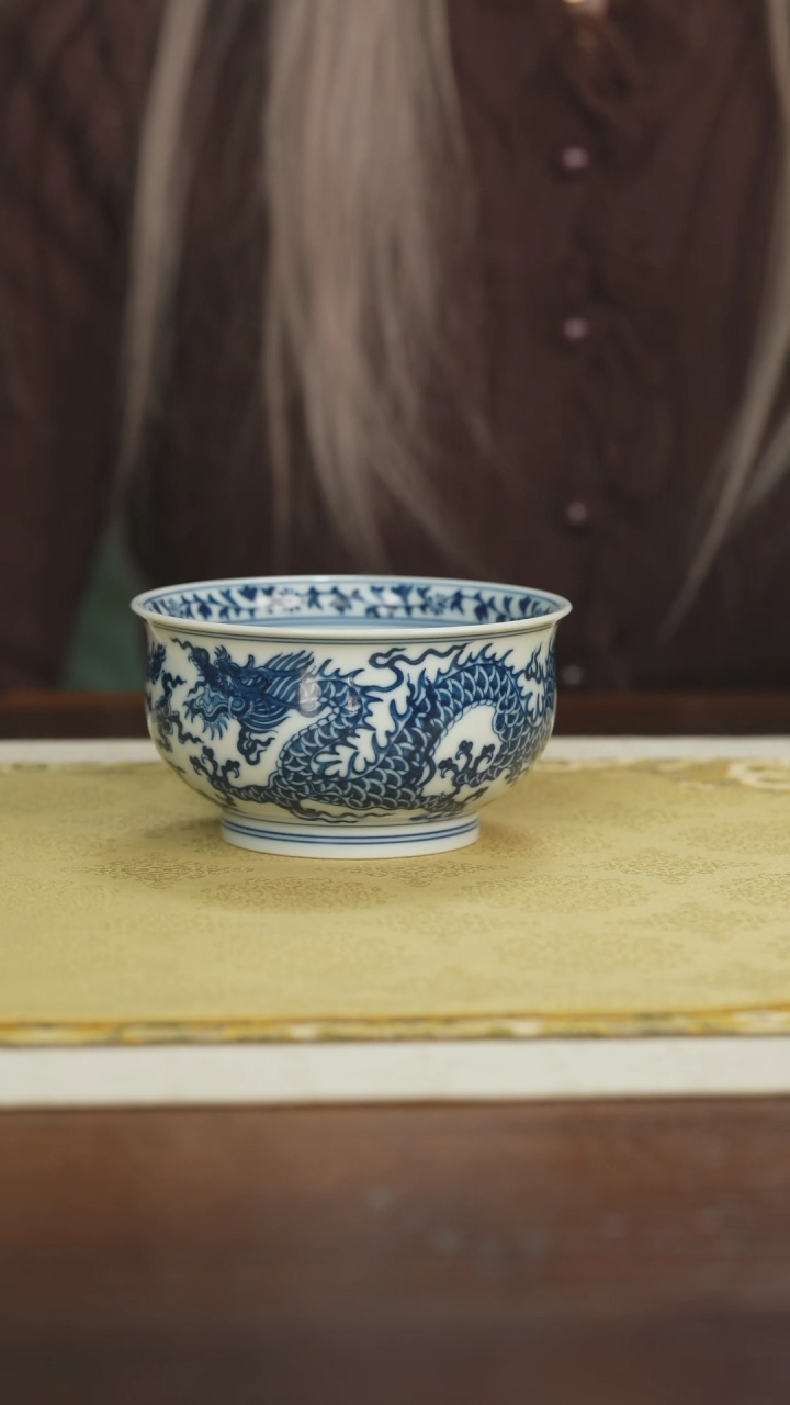 【闪购商品】瓷片腰鼓龙纹主人杯