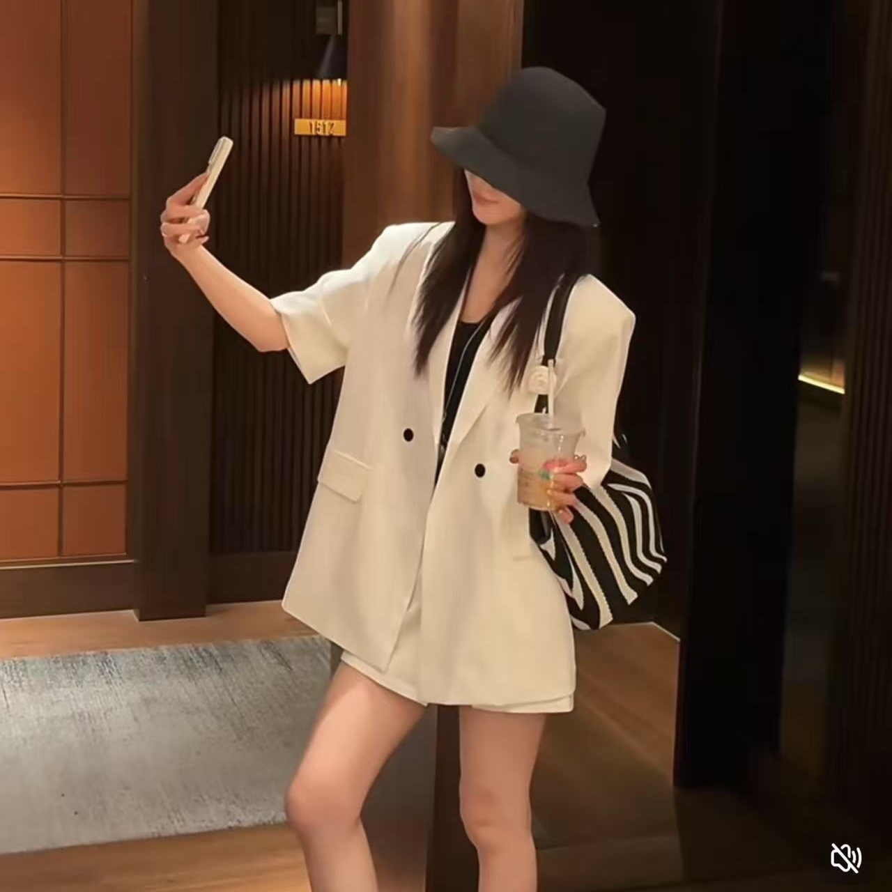 5732首尔欧尼 老钱风精致短裙慵懒西装外套套装