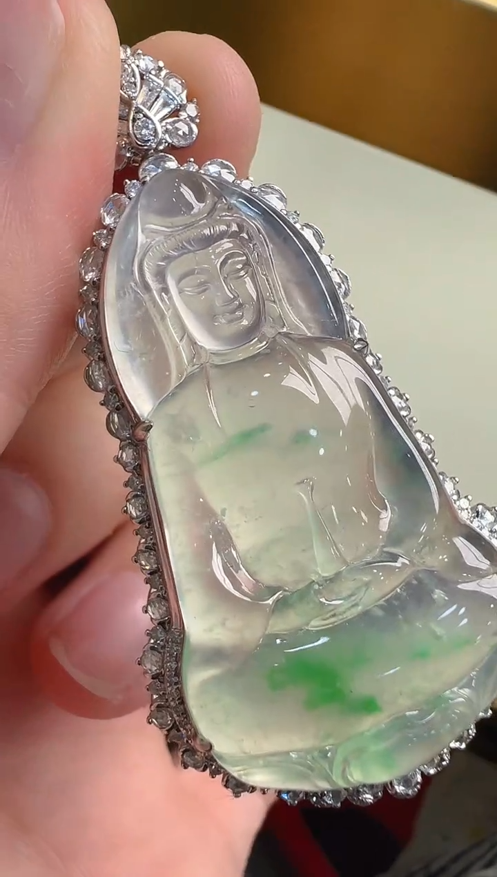 【闪购商品】翡翠吊坠(不含链)18K金镶嵌多样性发货拍一发一