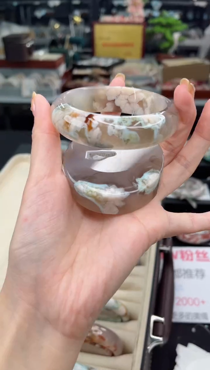 【闪购商品】石英质玉手镯未镶嵌59圈口（赠品镯心）S9345