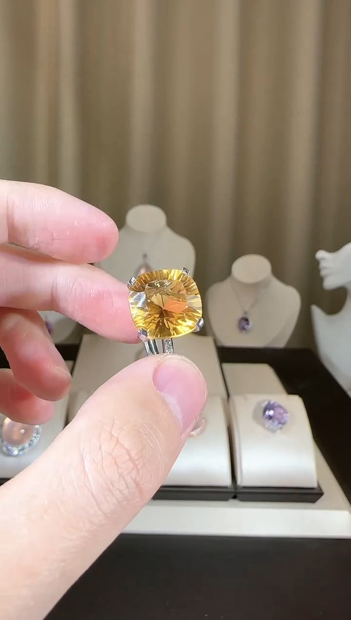 【闪购商品】黄晶戒指银S925镶嵌14mm