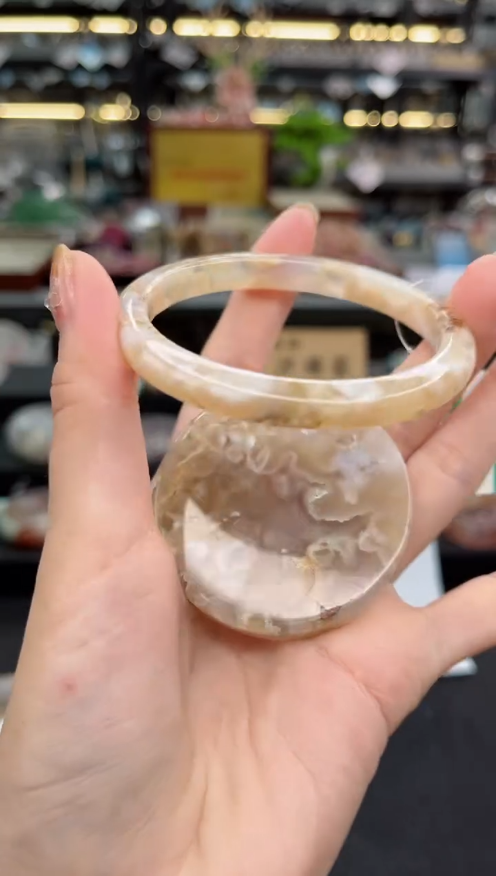 【闪购商品】石英质玉手镯未镶嵌57圈口（赠品镯心）1507056