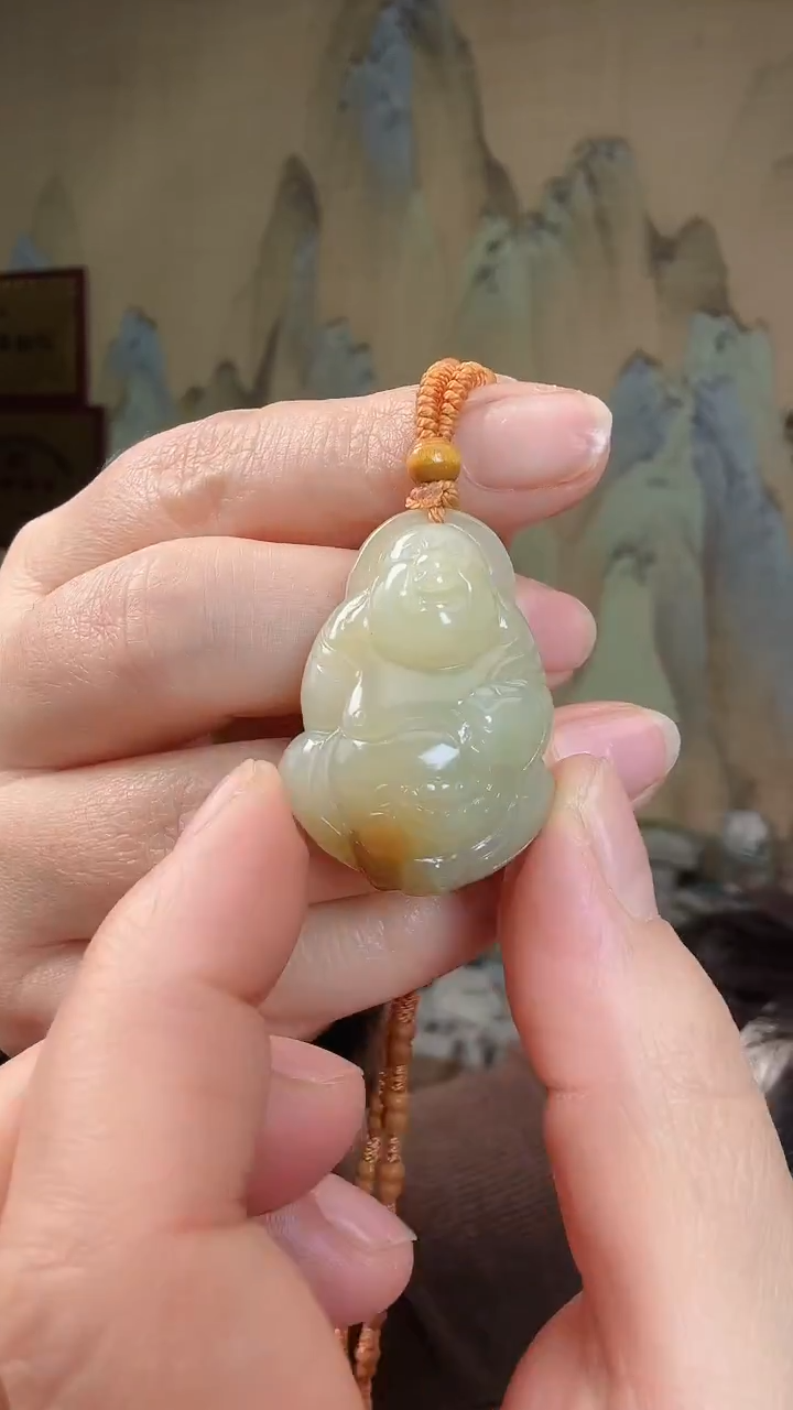 颈饰未镶嵌和田玉.