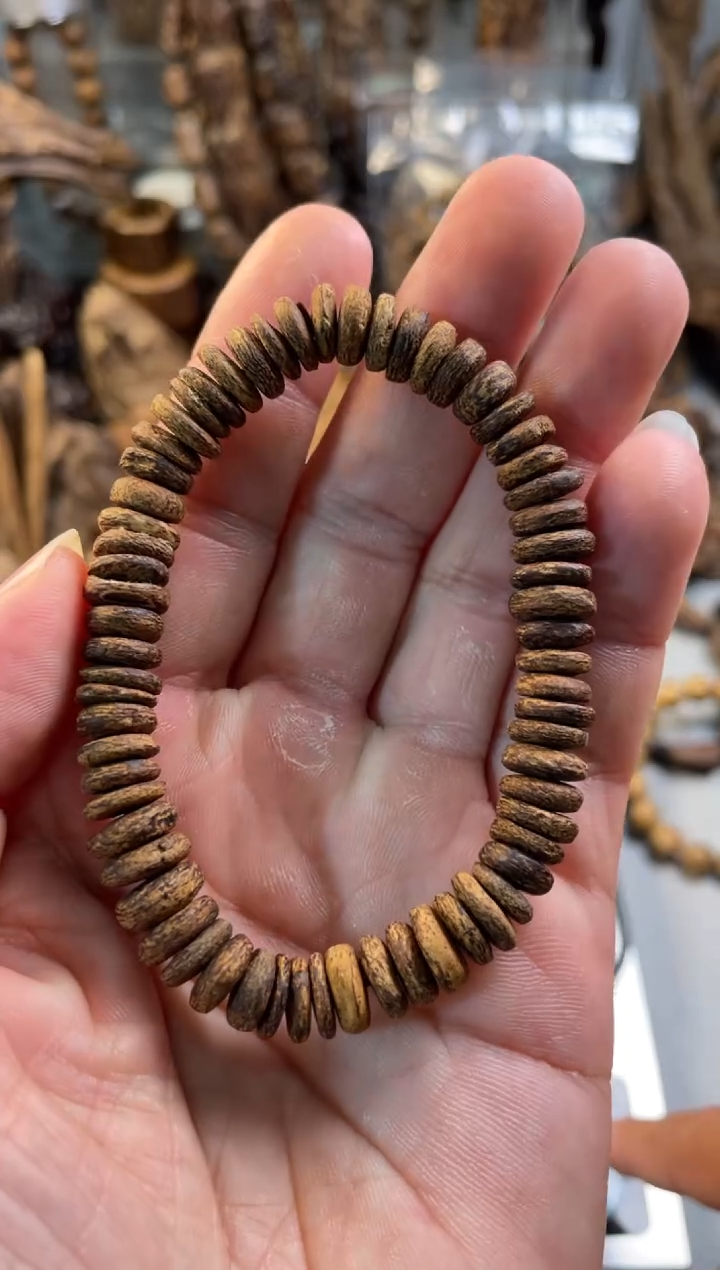 【闪购商品】沉香手串沉香   土沉沉香   土沉