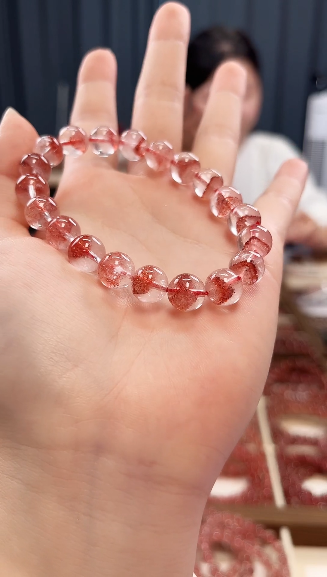 未镶嵌手串水晶阿***叽金草莓超七单圈手串9mm【多样性发一】
