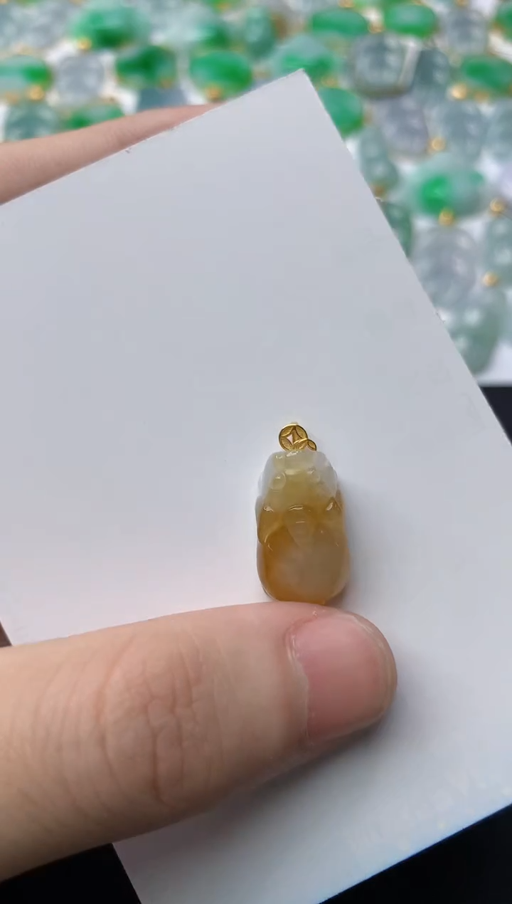 【闪购商品】翡翠颈饰18K金镶嵌58..........