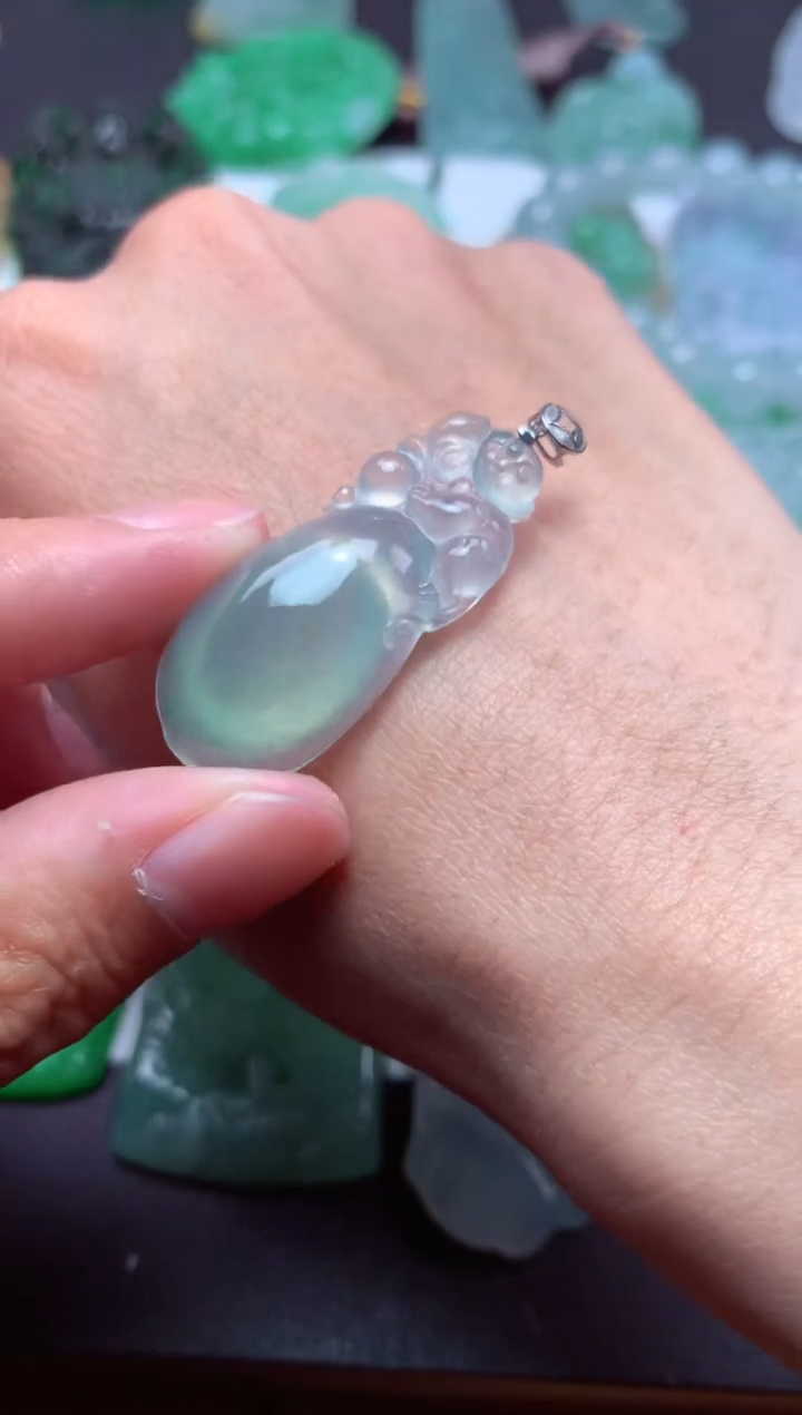 【闪购商品】翡翠颈饰未镶嵌天然翡翠