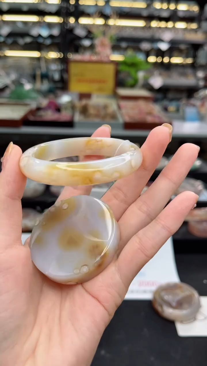 【闪购商品】石英质玉手镯未镶嵌53圈口（不退不换）1491023