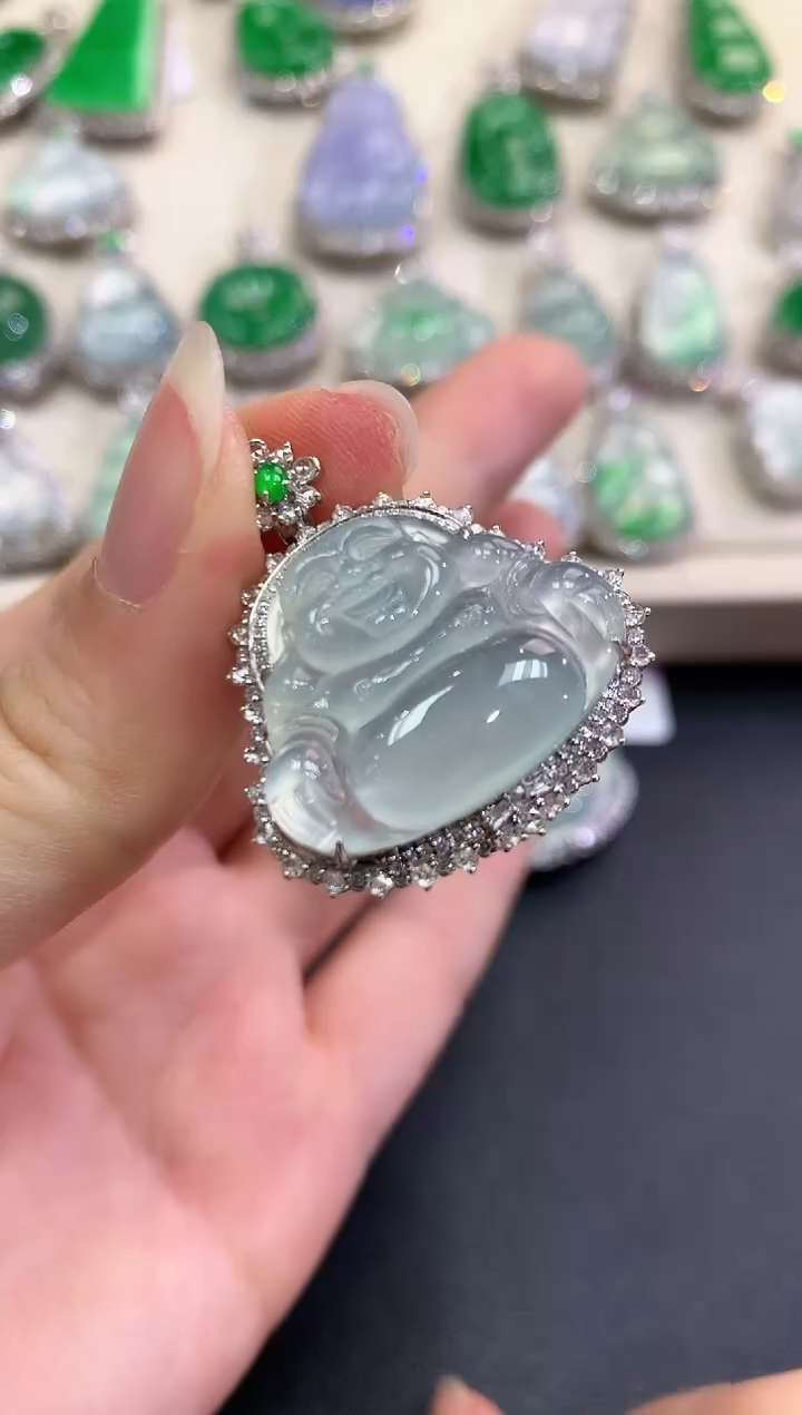 【闪购商品】翡翠颈饰18K金镶嵌C65     