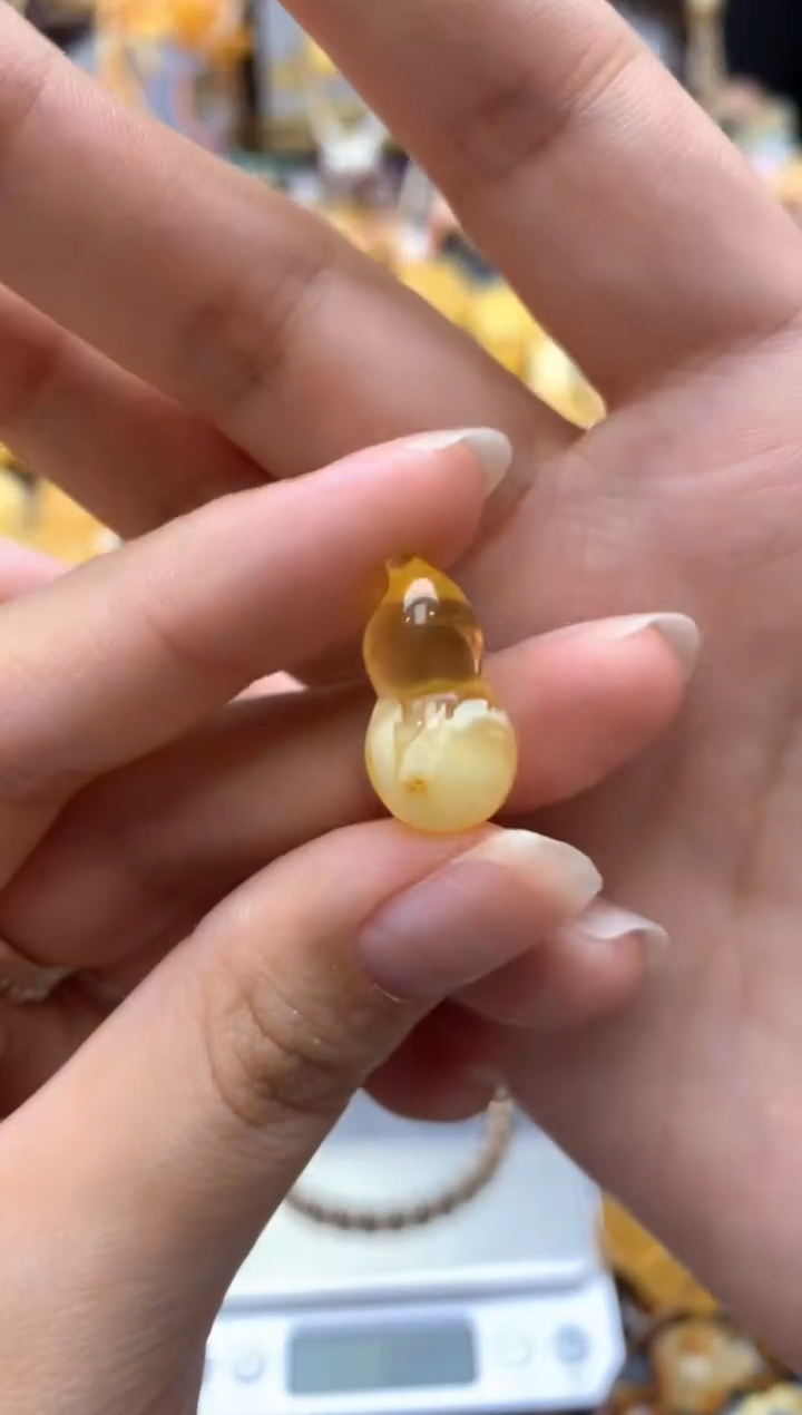 未镶嵌琥珀珠宝奇石138琥珀蜜蜡花粉有纹小坑介意勿拍