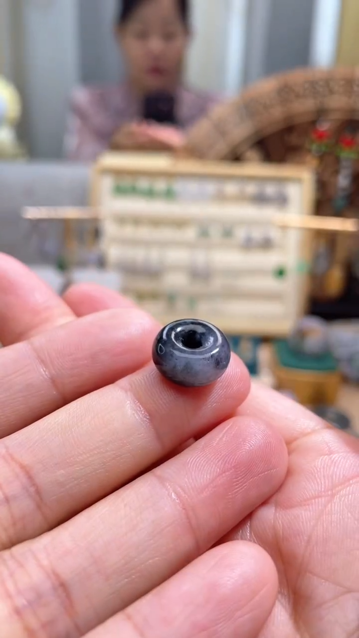 【闪购商品】翡翠颈饰未镶嵌平安扣