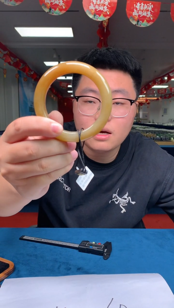 定制和田玉天然和田玉（拍一发一)
