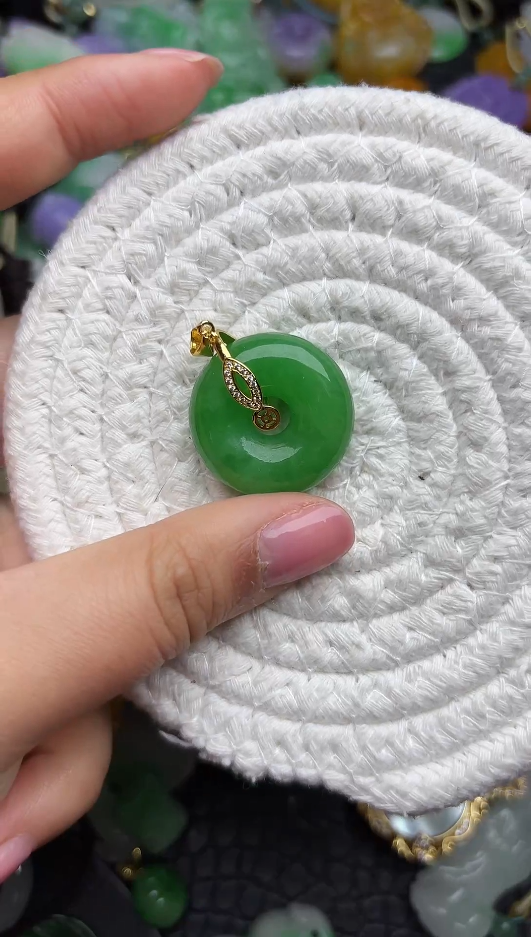 颈饰未镶嵌翡翠缅甸翡翠吊坠