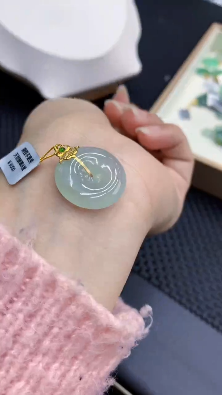 【闪购商品】翡翠颈饰18K金镶嵌            8