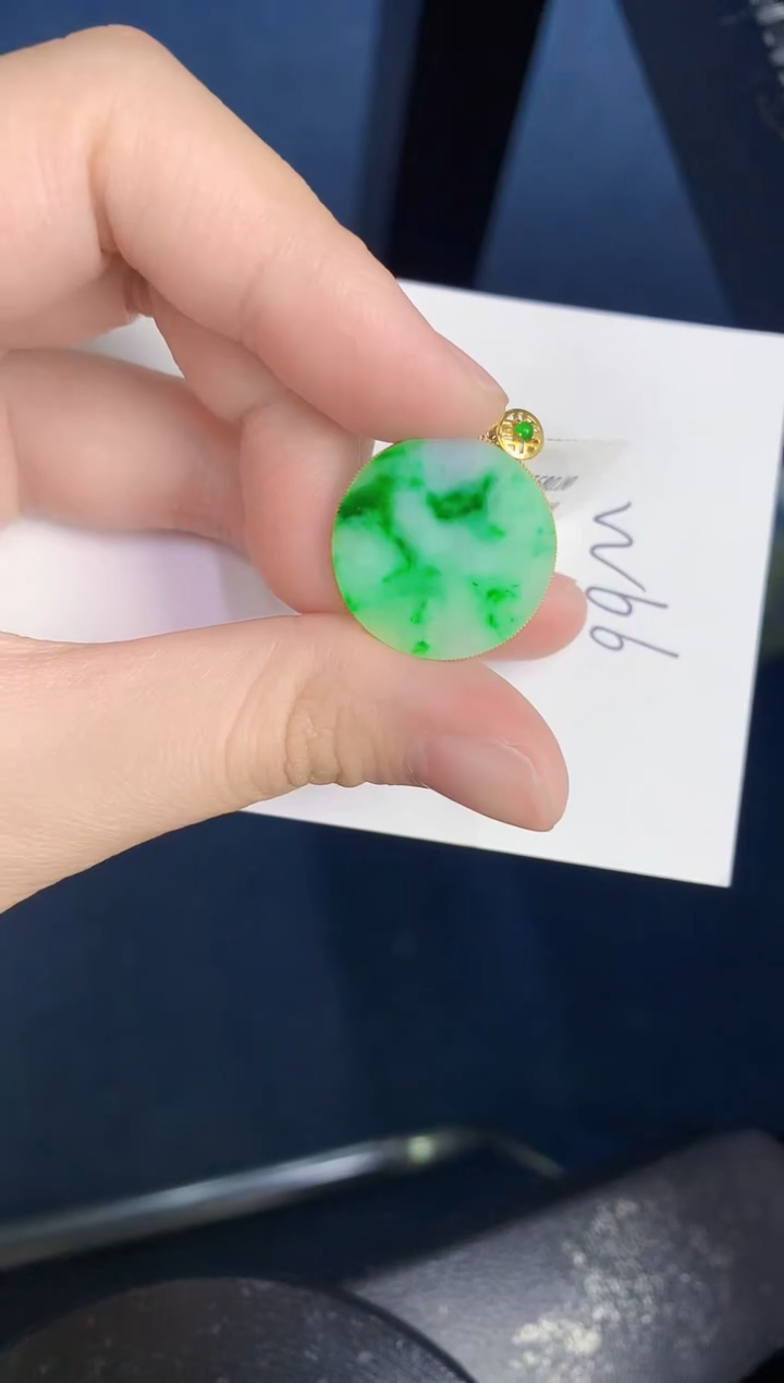 【闪购商品】翡翠颈饰18K金镶嵌000000000