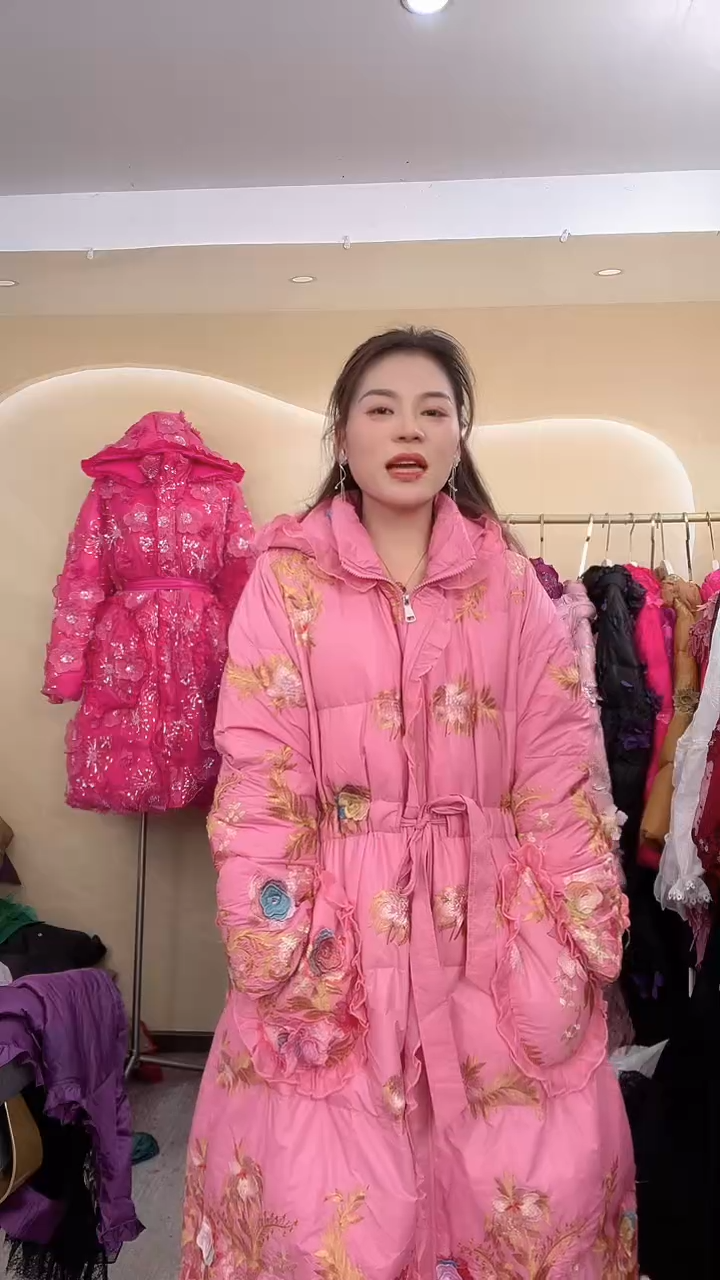 常规款粉色特价款外套