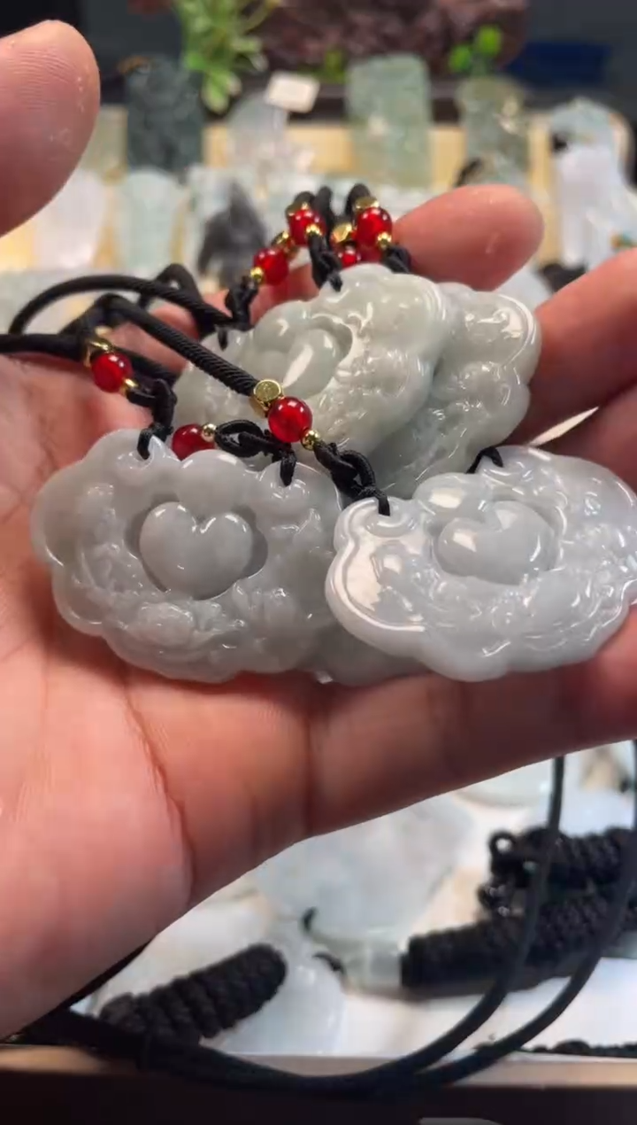 颈饰未镶嵌翡翠旎*12/06/046