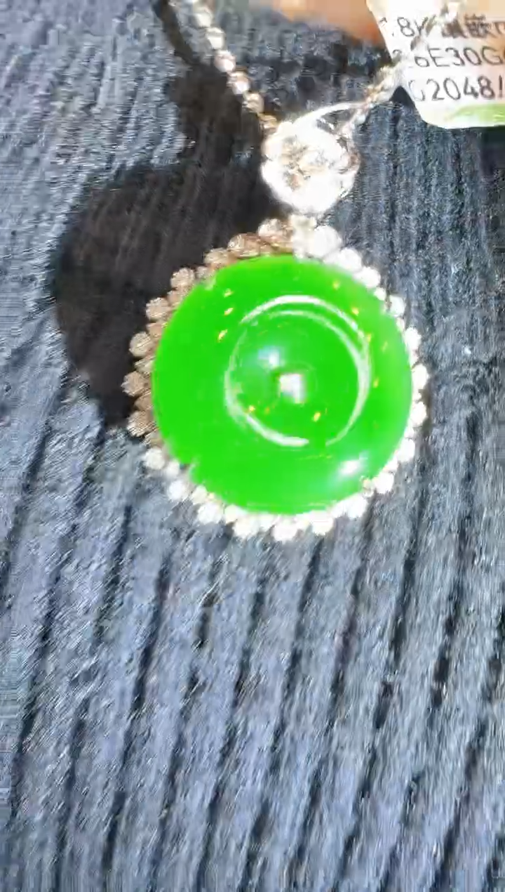 【闪购商品】翡翠吊坠(不含链)18K金镶嵌多样性团购发一件