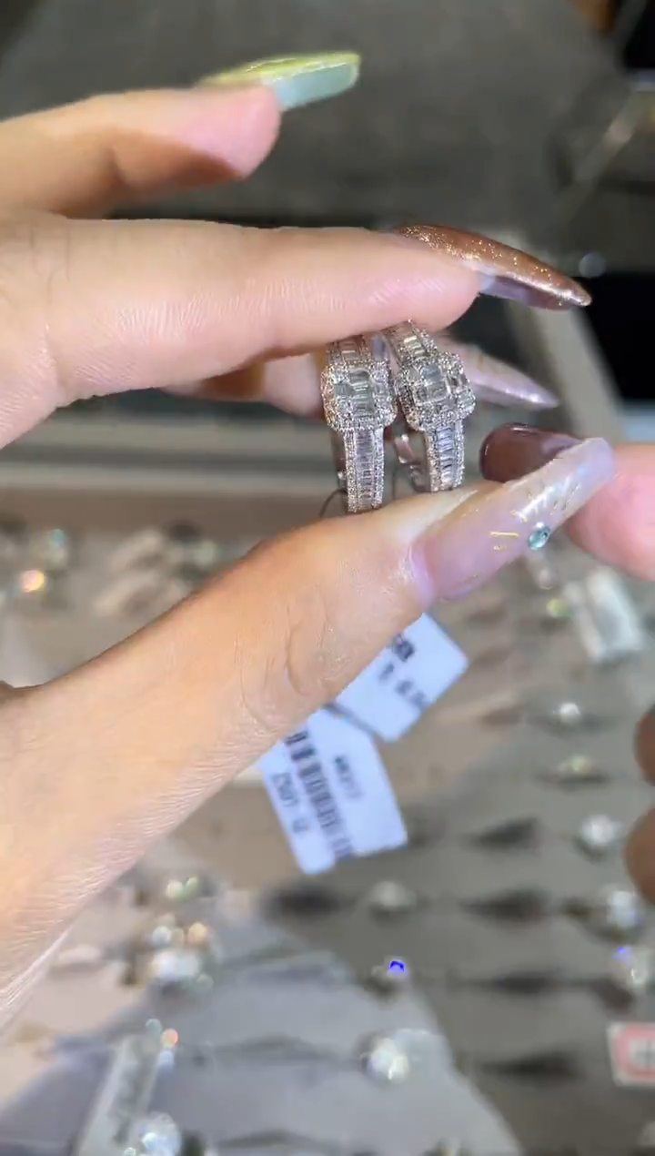 18K金镶嵌戒指钻石多样性发一   YT