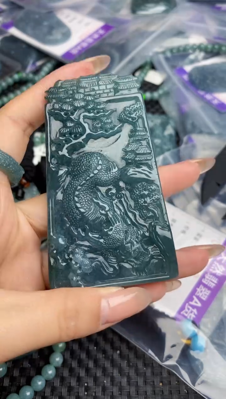 【闪购商品】翡翠颈饰未镶嵌111111111