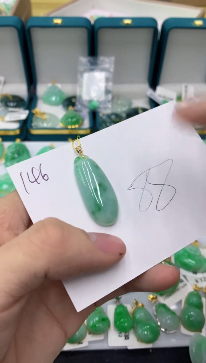 【闪购商品】翡翠颈饰18K金镶嵌11111111
