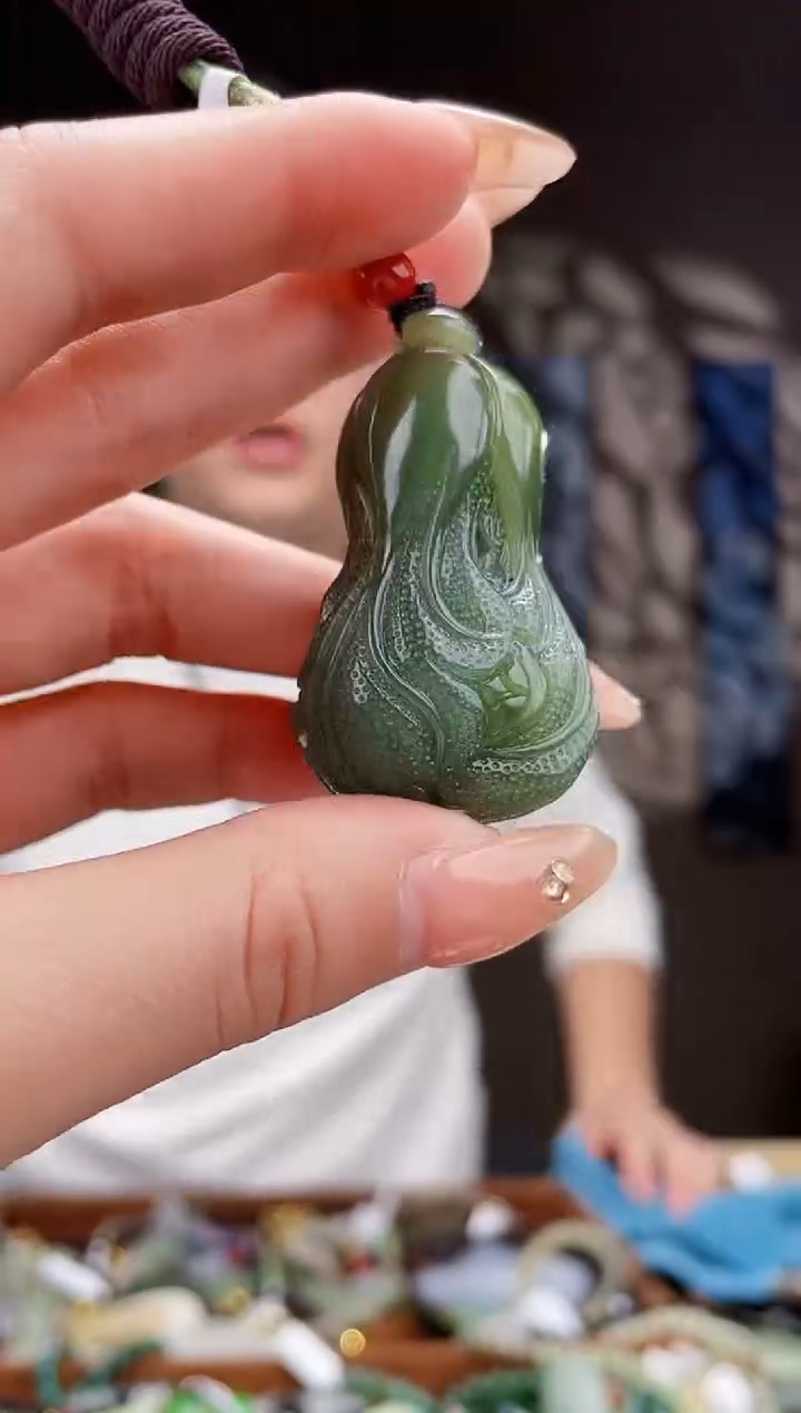 【闪购商品】和田玉颈饰未镶嵌拍一发一