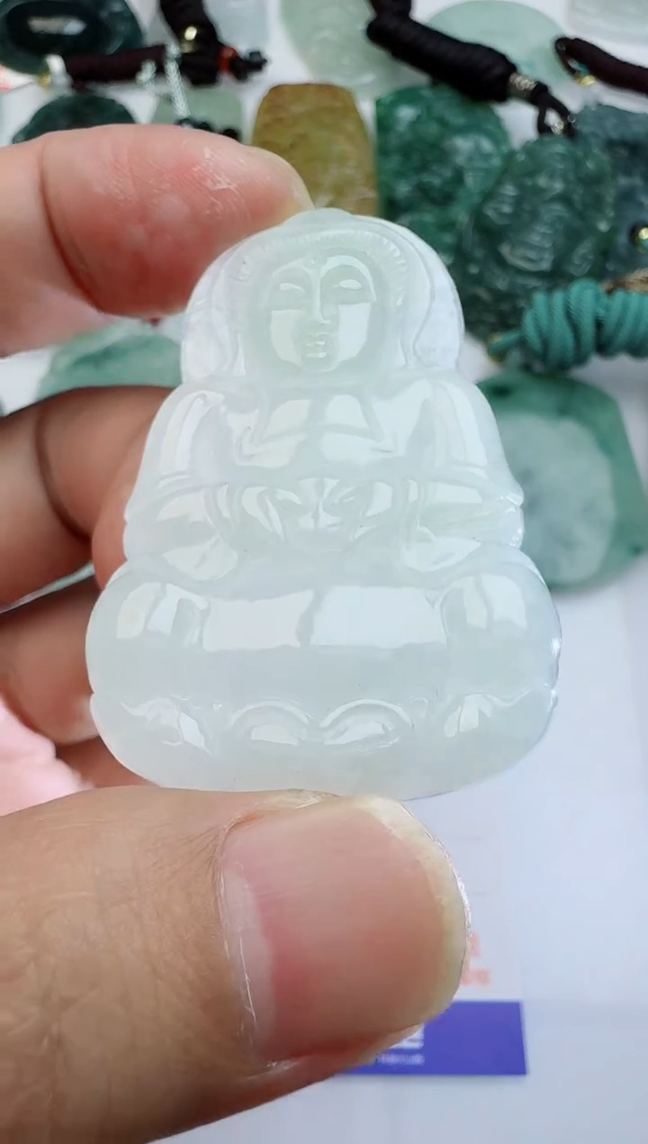 【闪购商品】翡翠颈饰未镶嵌11111111111111