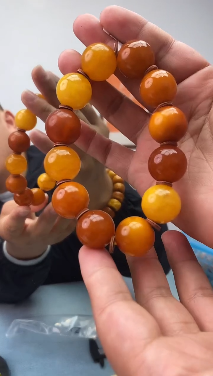 琥珀未镶嵌珠宝奇石假一罚十，多样性发一件050