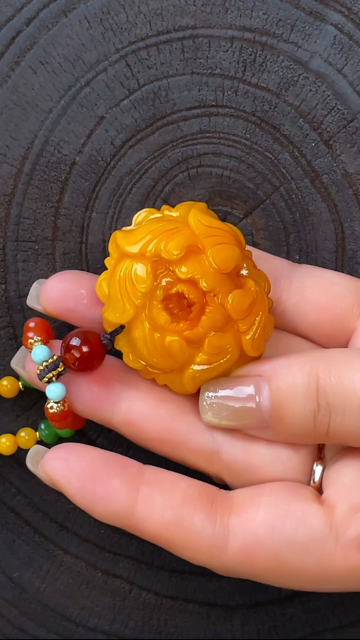 琥珀吊坠(赠链)未镶嵌天然琥珀蜜蜡牡丹花吊坠套装