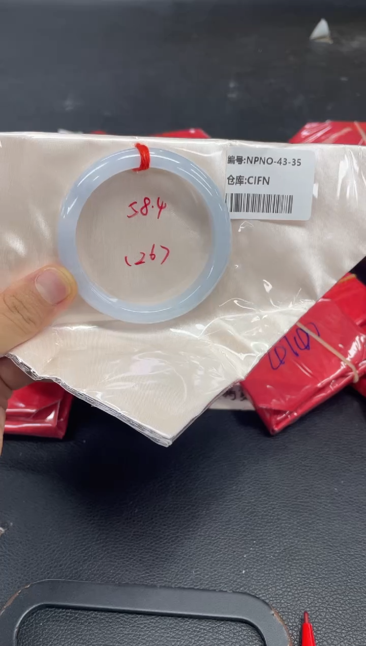 未镶嵌手镯翡翠翡翠手镯